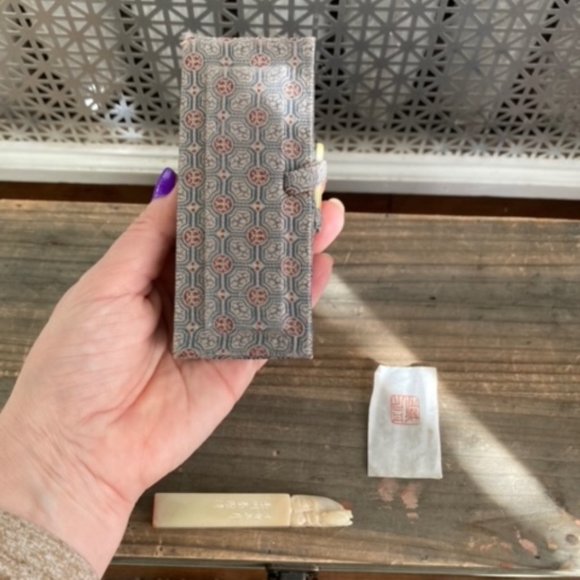 Vintage Chinese Shoushan Stone Figurine Statue in Tapestry Box #1 - Pretty! - Picture 9 of 11